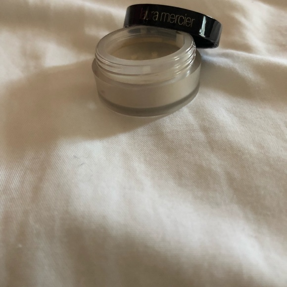 Translucent powder - Picture 5 of 5